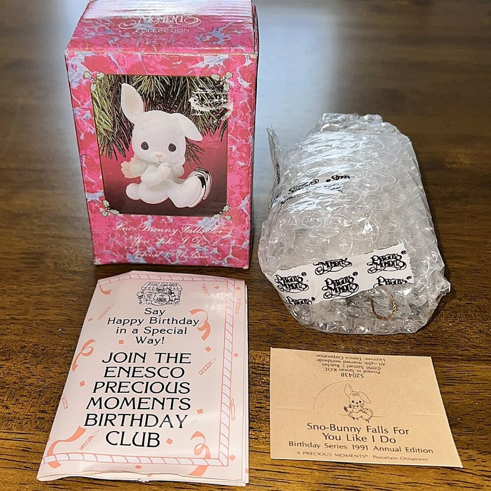 Precious Moments "Sno-Bunny Falls For You Like I Do" Vintage 1991 Porcelain